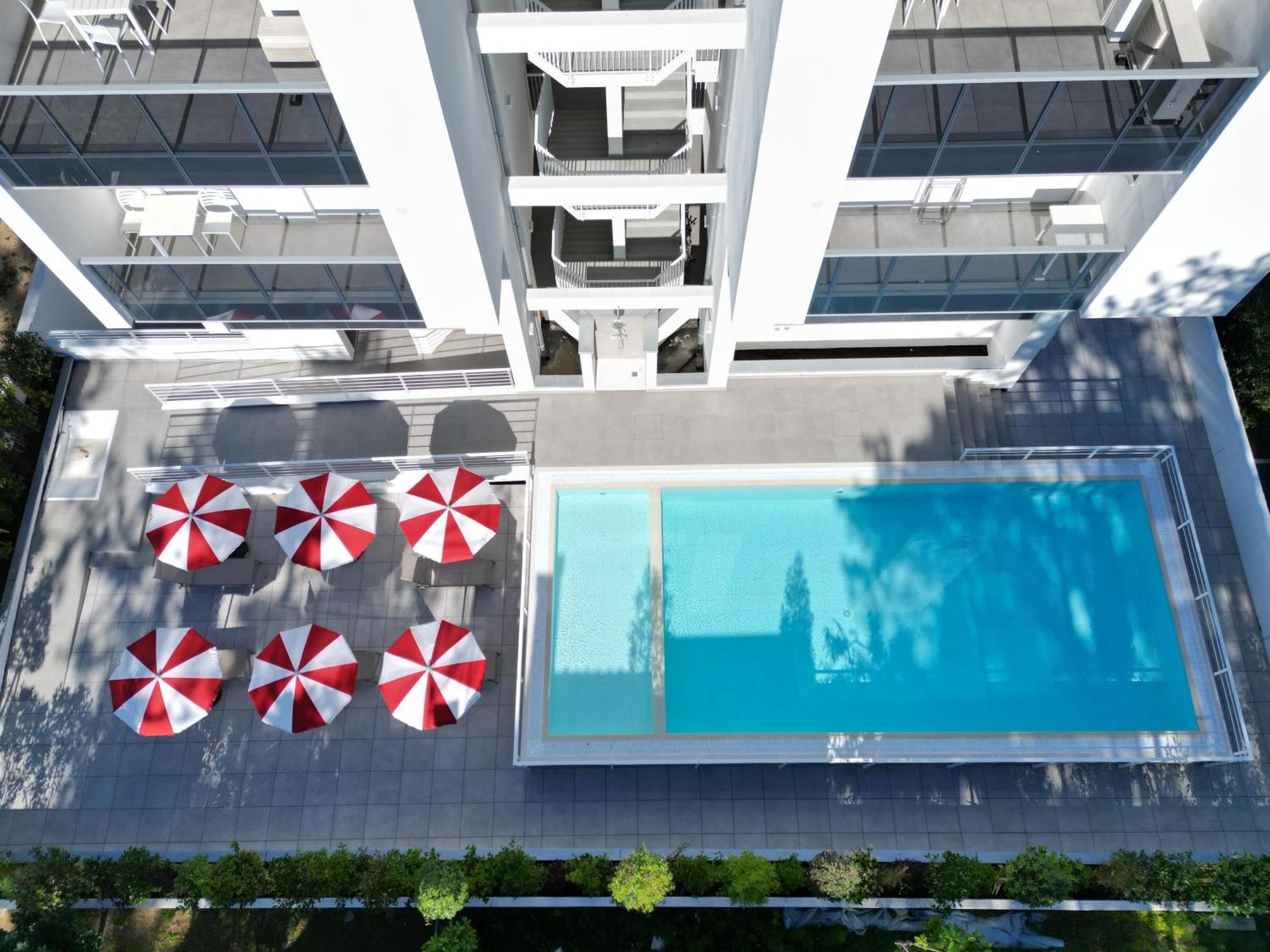 Nuovo Condominio Con Piscina E Garage Bibione Exterior foto